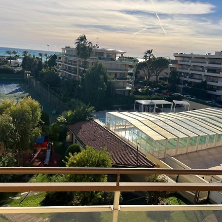 Apartment Heliotel Marine 4* Bord De Mer Saint-Laurent-du-Var Exterior photo