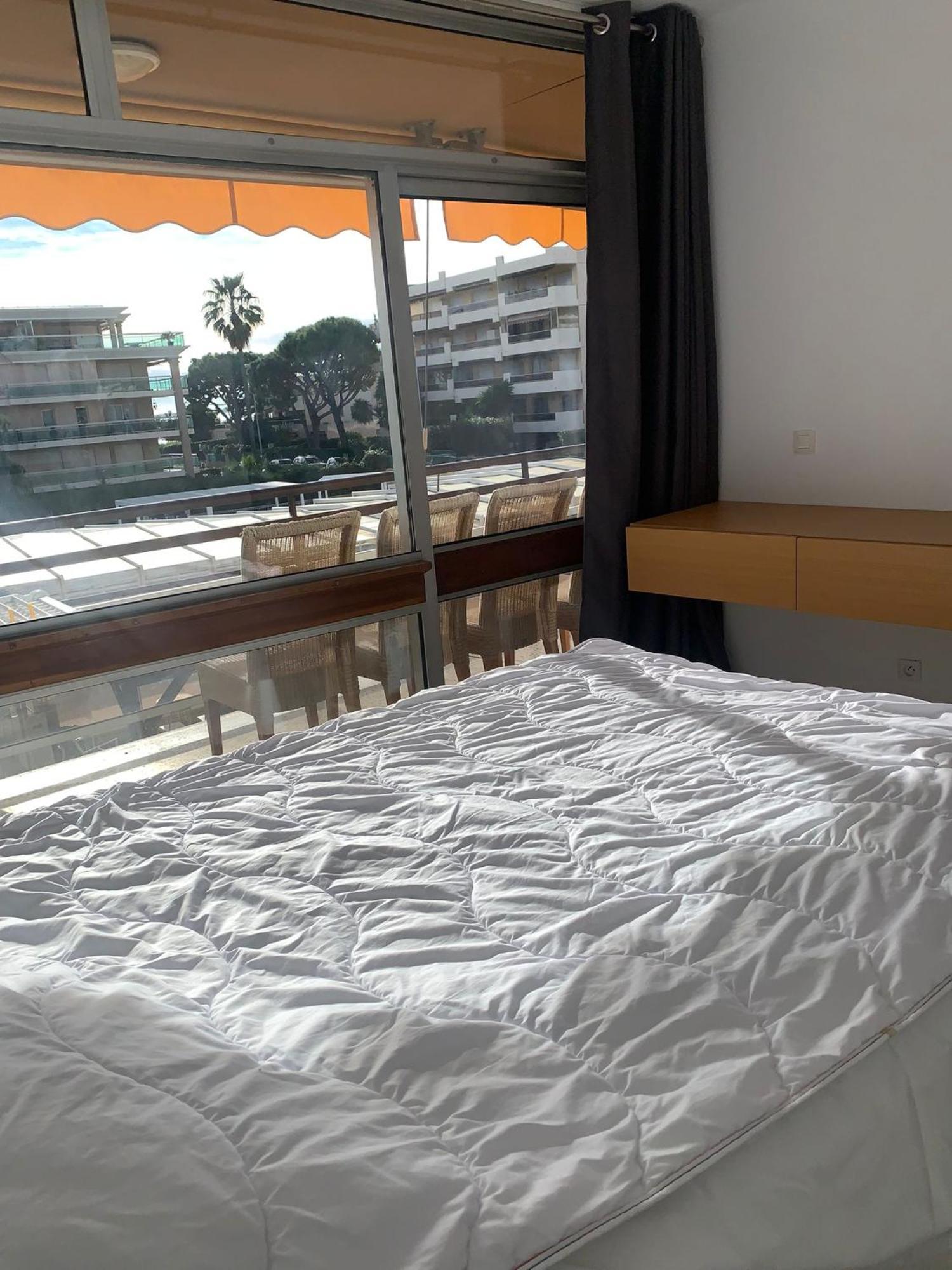 Apartment Heliotel Marine 4* Bord De Mer Saint-Laurent-du-Var Room photo